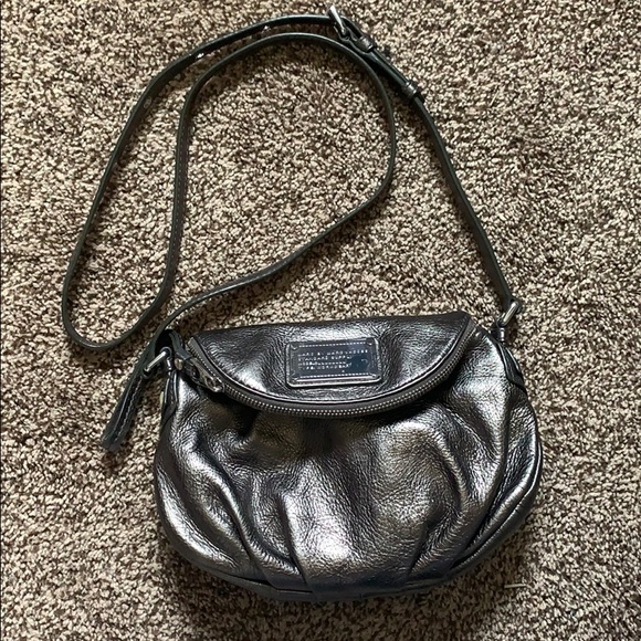 Marc Jacobs Handbags - Marc Jacobs Cross Body